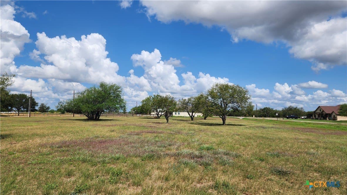 1.5 acres in Victoria County - photo 23