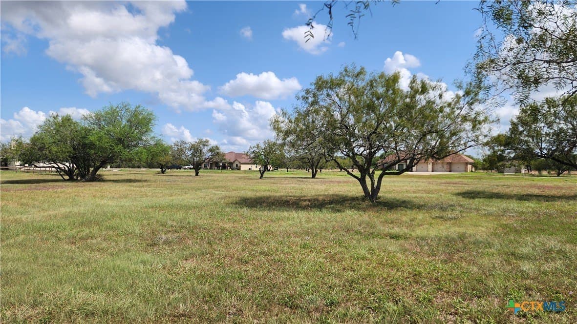 1.5 acres in Victoria County - photo 17