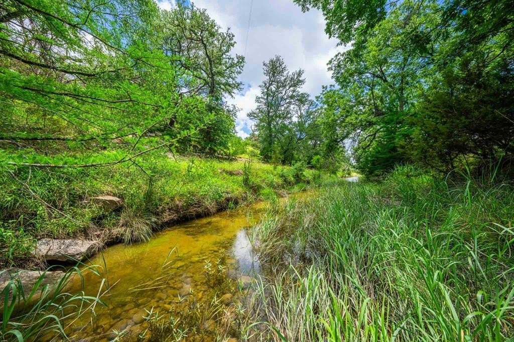 342 acres in Kendall County