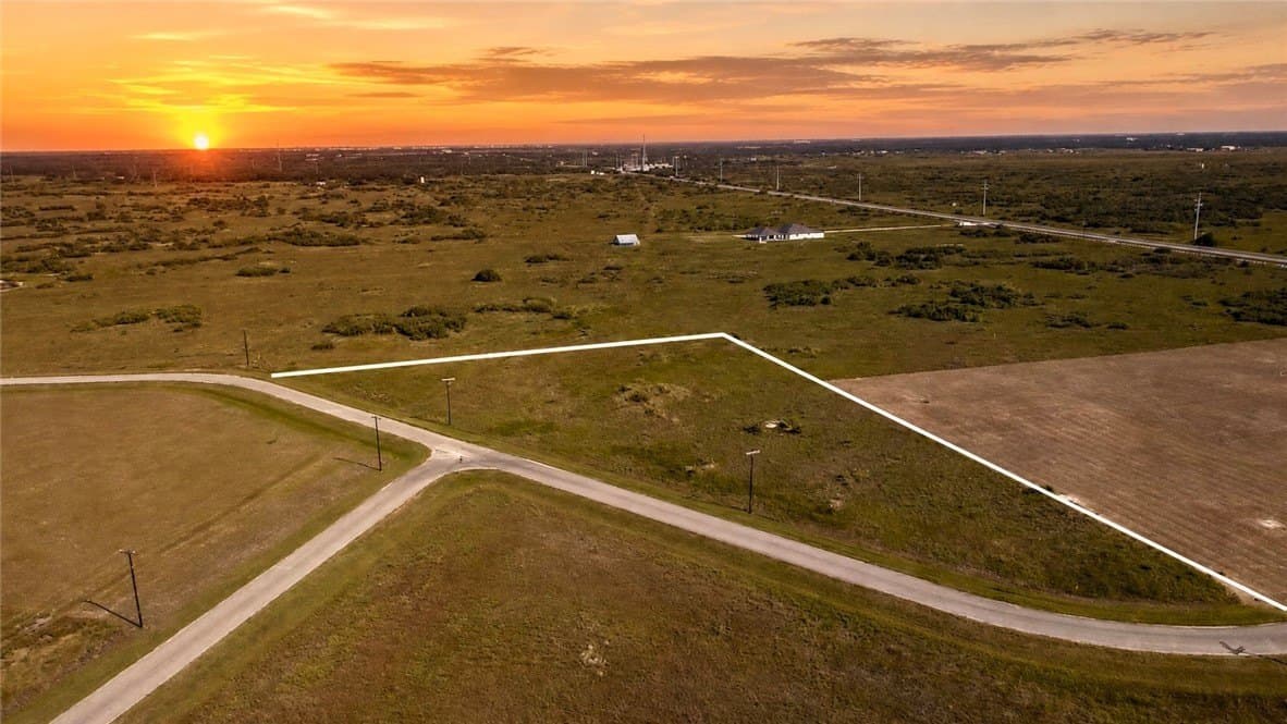 2.75 acres in Aransas County