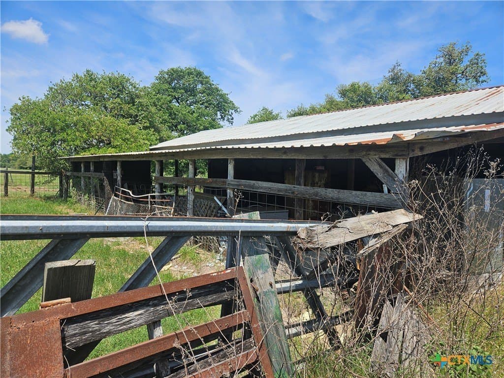 42.56 acres in Milam County gallery image 3