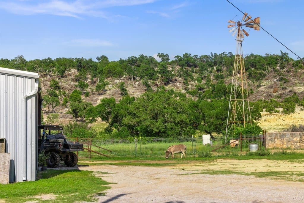 615 acres in Williamson County - photo 30