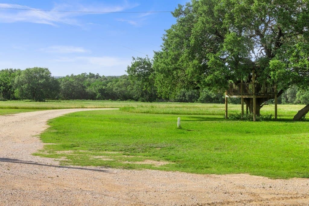 615 acres in Williamson County - photo 29