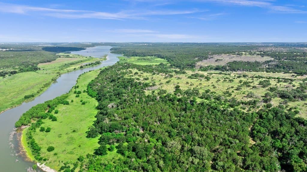 615 acres in Williamson County - photo 10