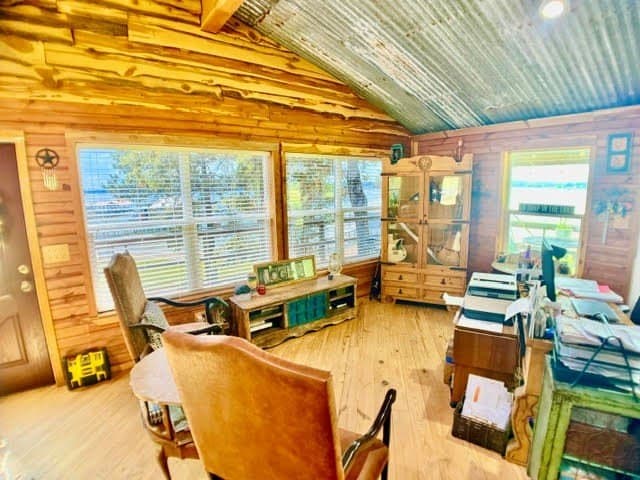 10 acres in Henderson County - photo 33