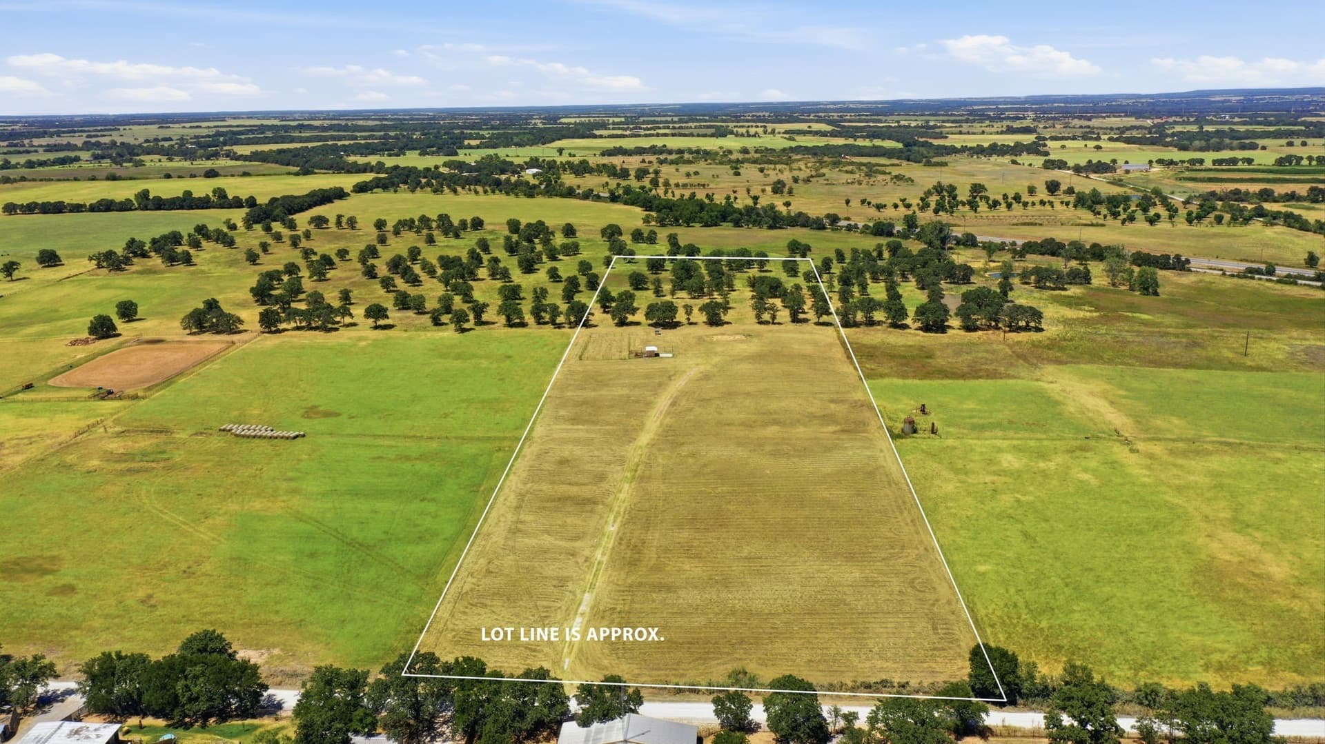 11.09 acres in Comanche County
