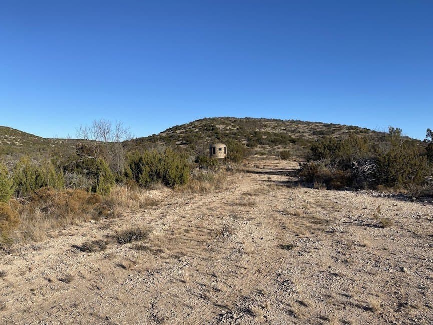 41.18 acres in Edwards County - photo 8