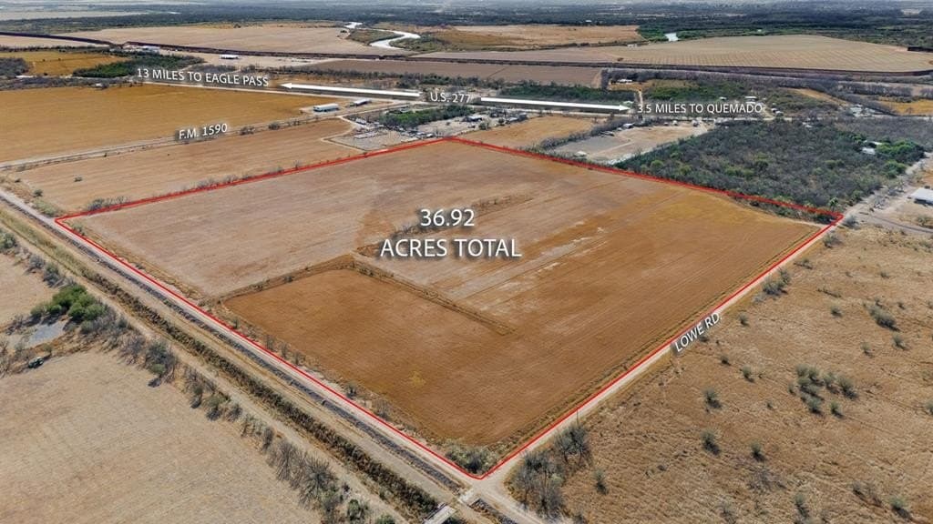 36 acres in Maverick County
