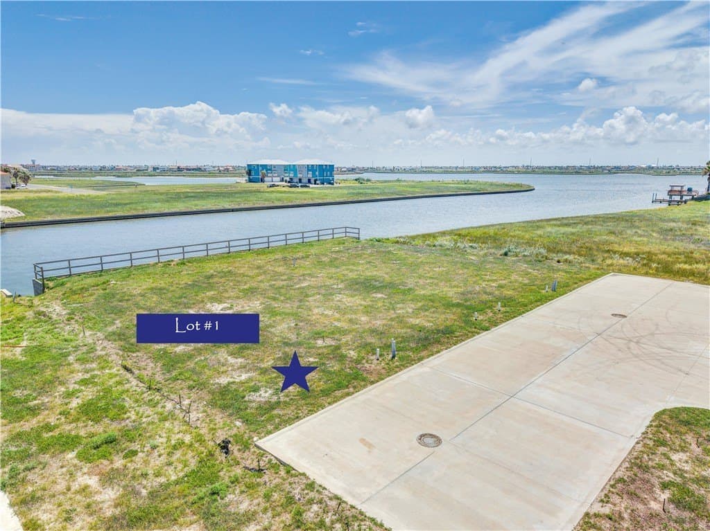 0.05 acres in Nueces County - photo 6