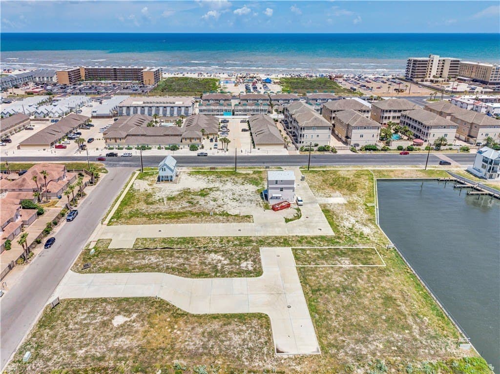 0.05 acres in Nueces County - photo 3