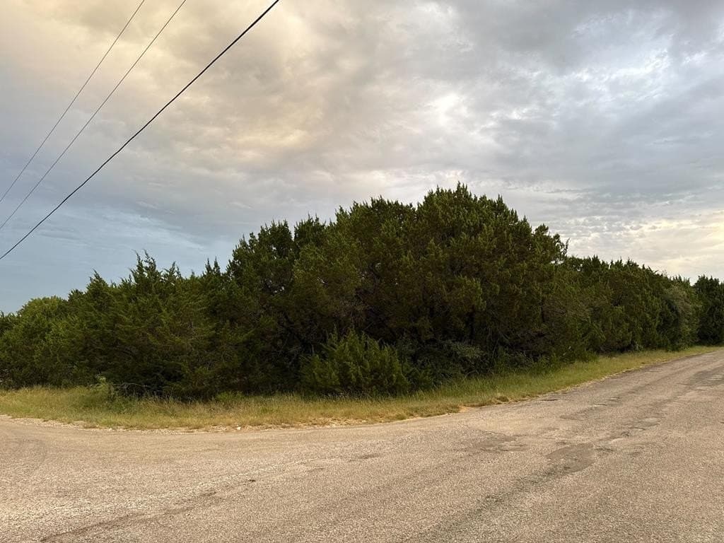 1 acres in Hood County