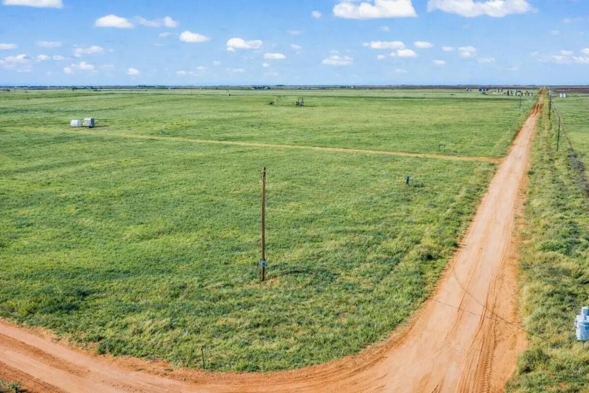 11 acres in Lubbock County - photo 7