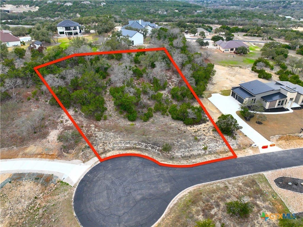 1.01 acres in Comal County - photo 9