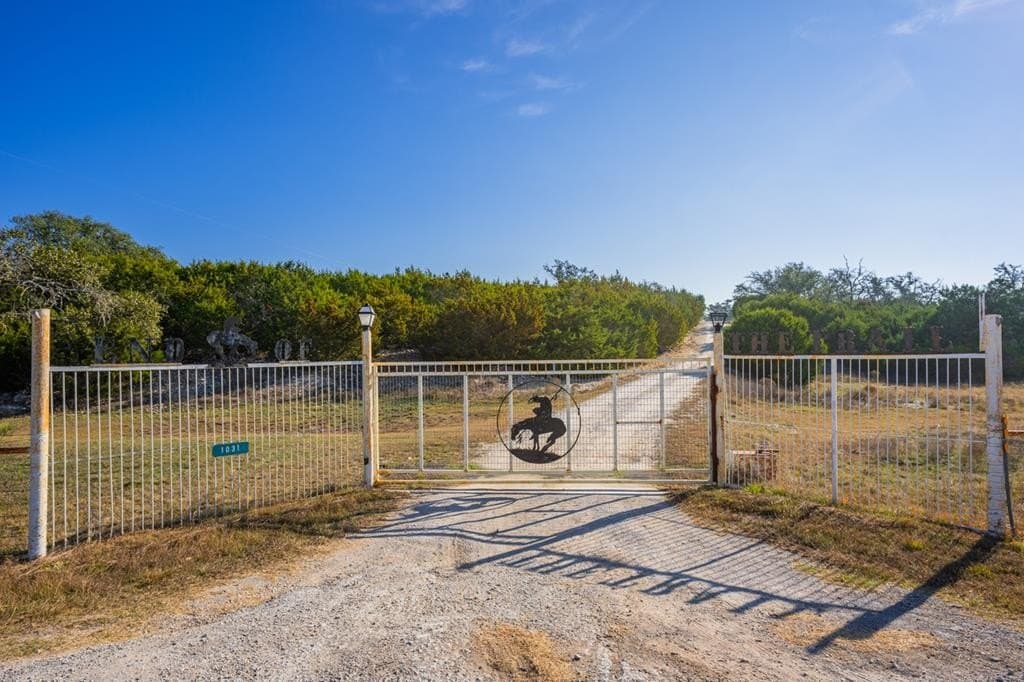19.9 acres in Kerr County gallery image 4