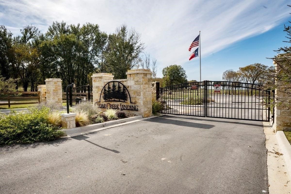0.68 acres in Kaufman County - photo 8