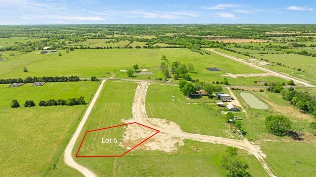 0.76 acres in Lamar County