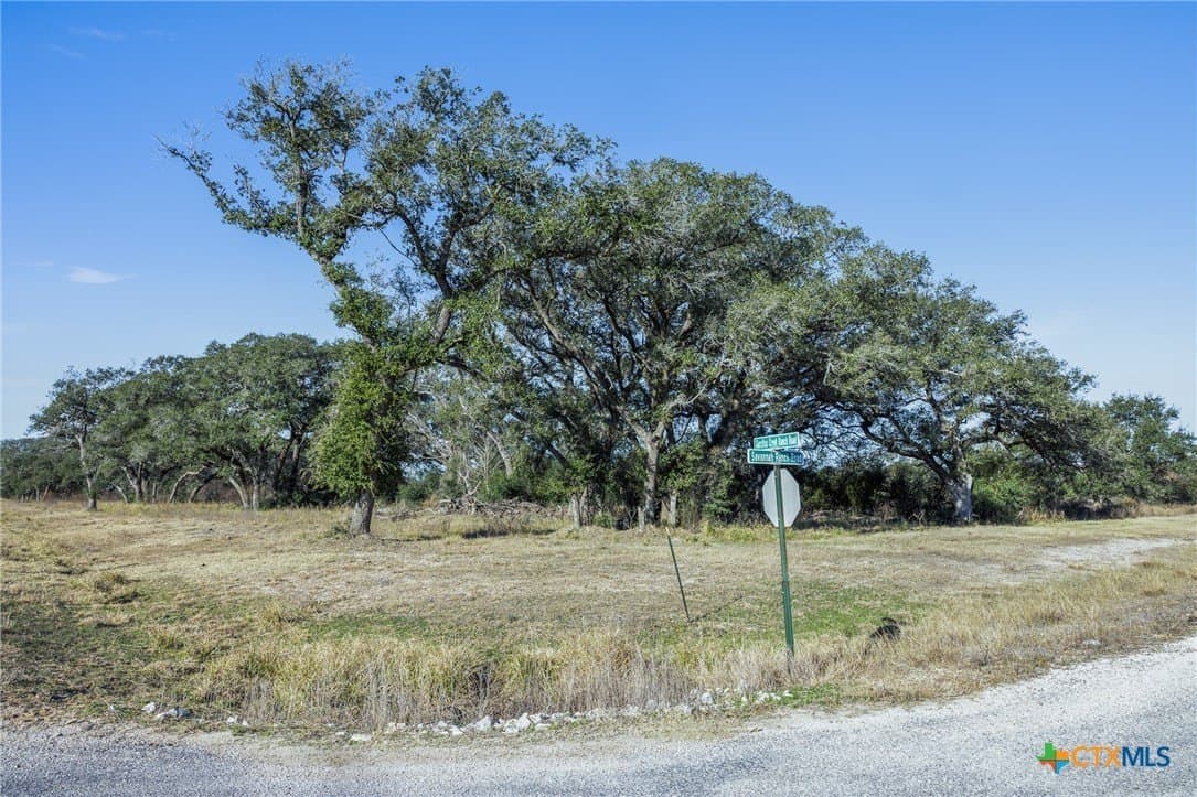 9.69 acres in Victoria County featured view