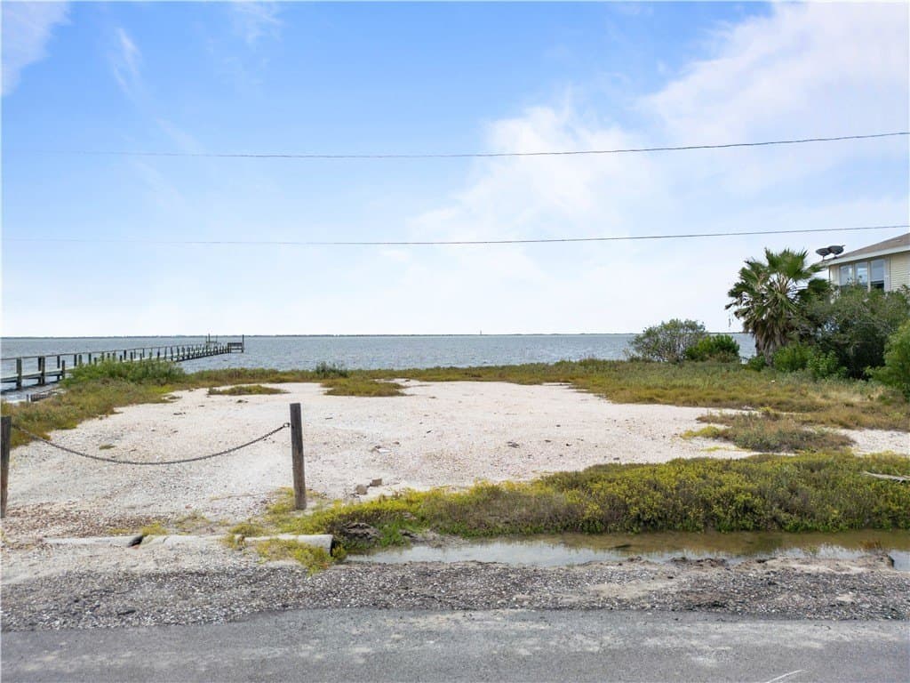 0.32 acres in Nueces County - photo 8