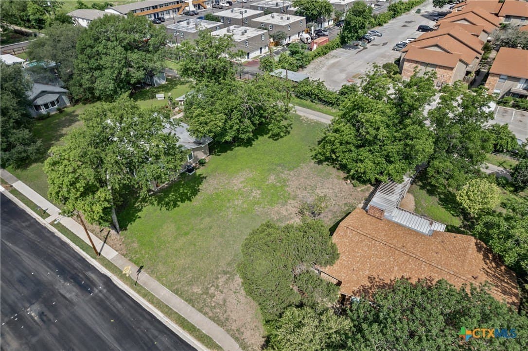 0.19 acres in Hays County gallery image 4