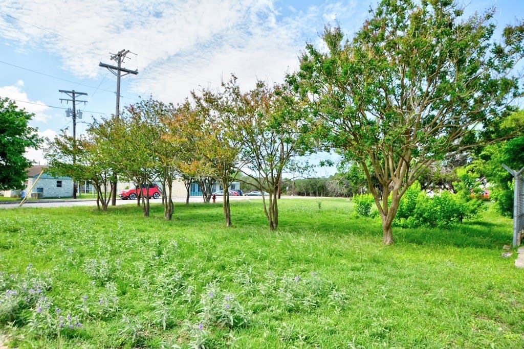 0.14 acres in Kerr County gallery image 2