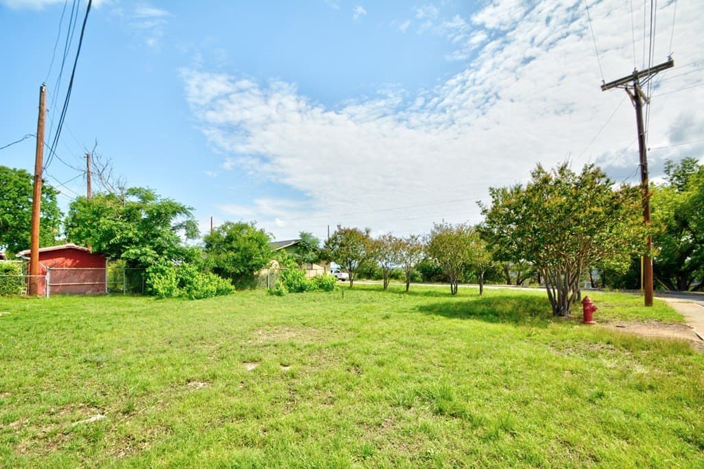 0.14 acres in Kerr County gallery image 3