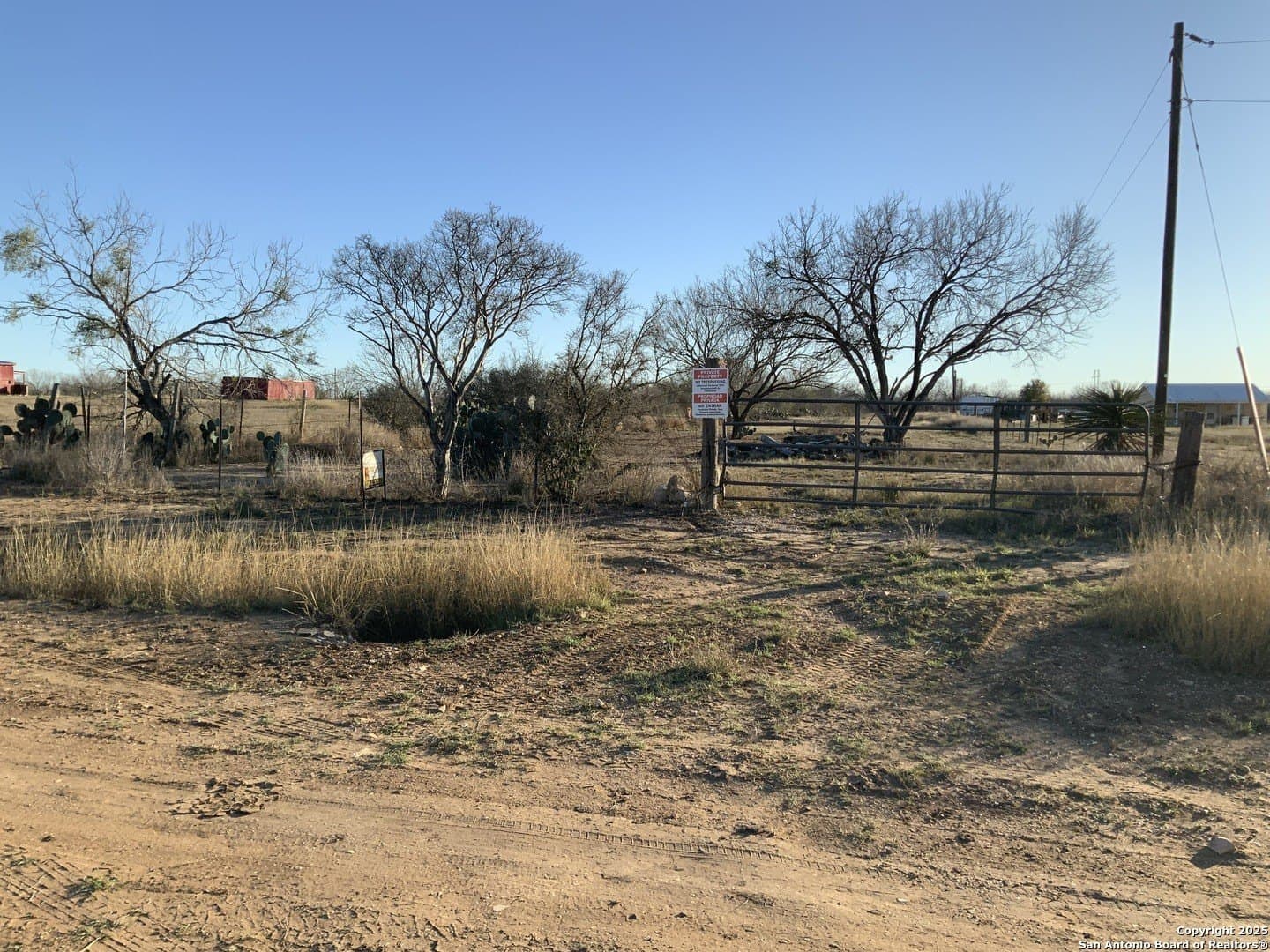 10.83 acres in Atascosa County