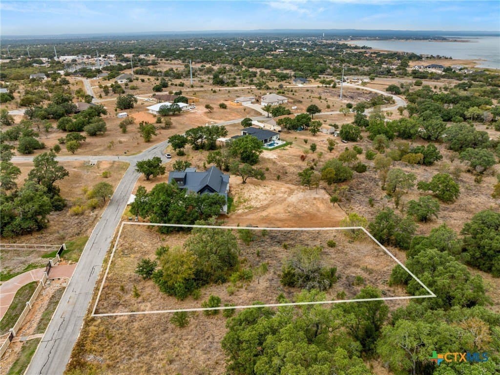 0.58 acres in Llano County gallery image 4