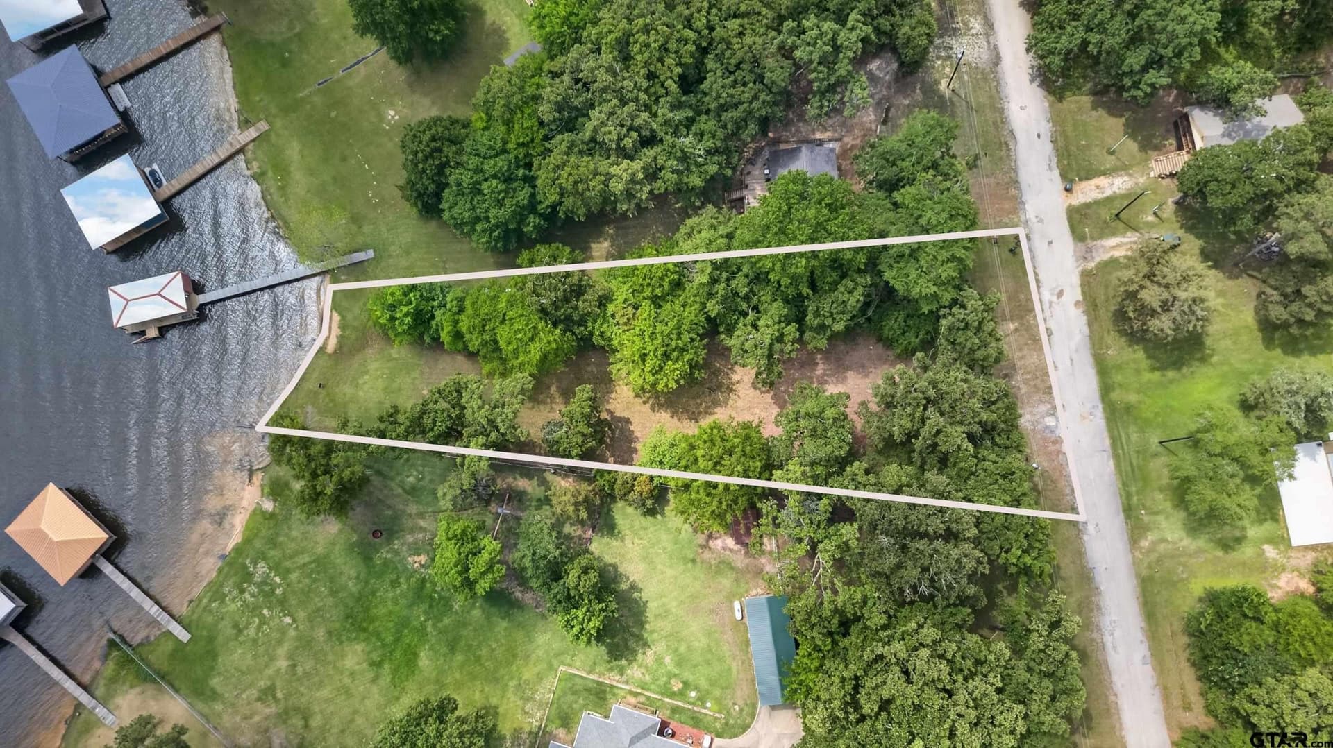 0.38 acres in Smith County