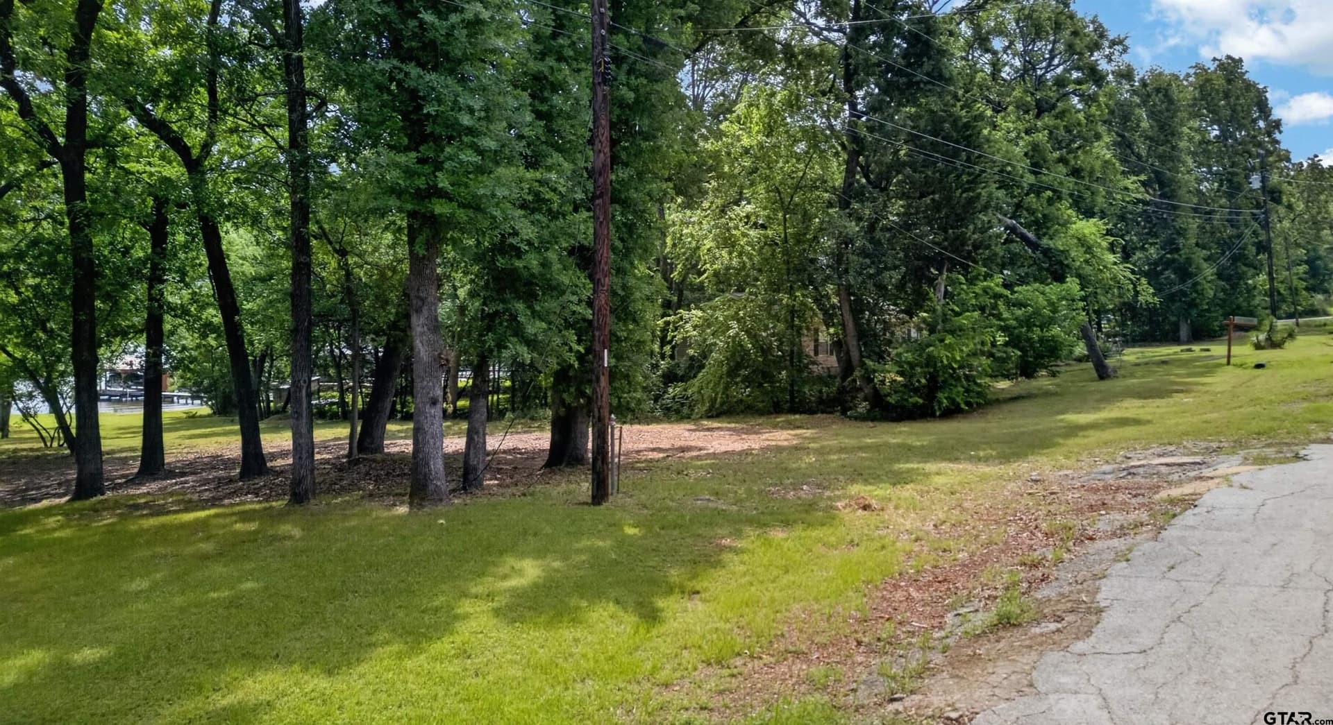 0.38 acres in Smith County gallery image 3