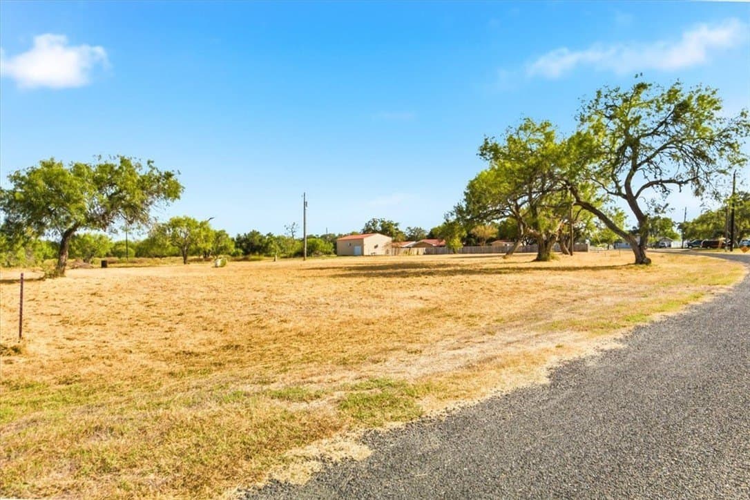1.08 acres in Live Oak County - photo 5