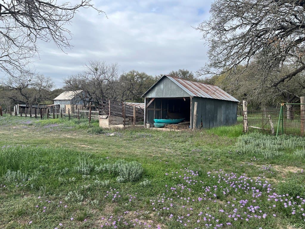 15 acres in Kimble County - photo 33