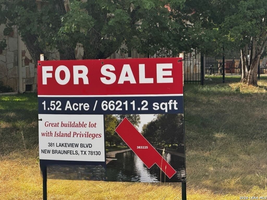 1.52 acres in Comal County