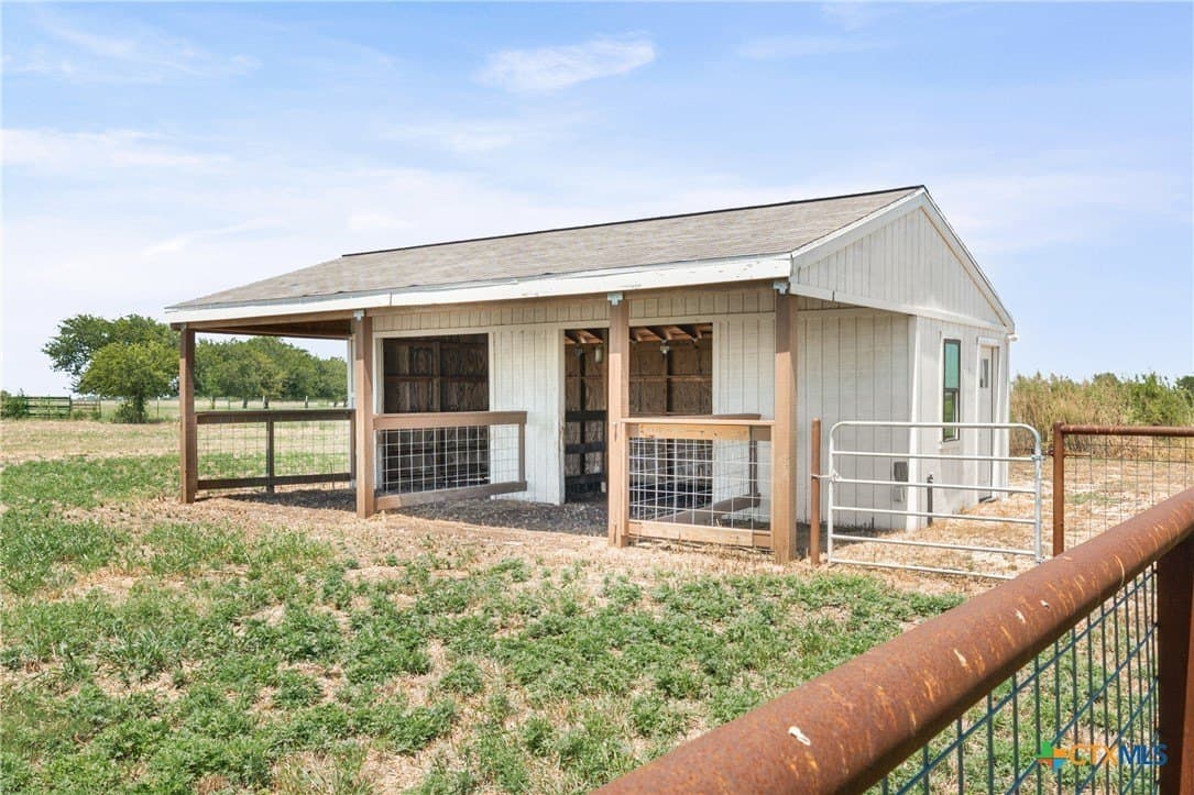 10.1 acres in Bell County gallery image 3