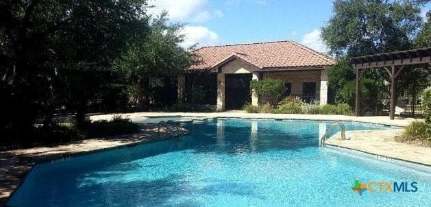 1 acres in Comal County - photo 8