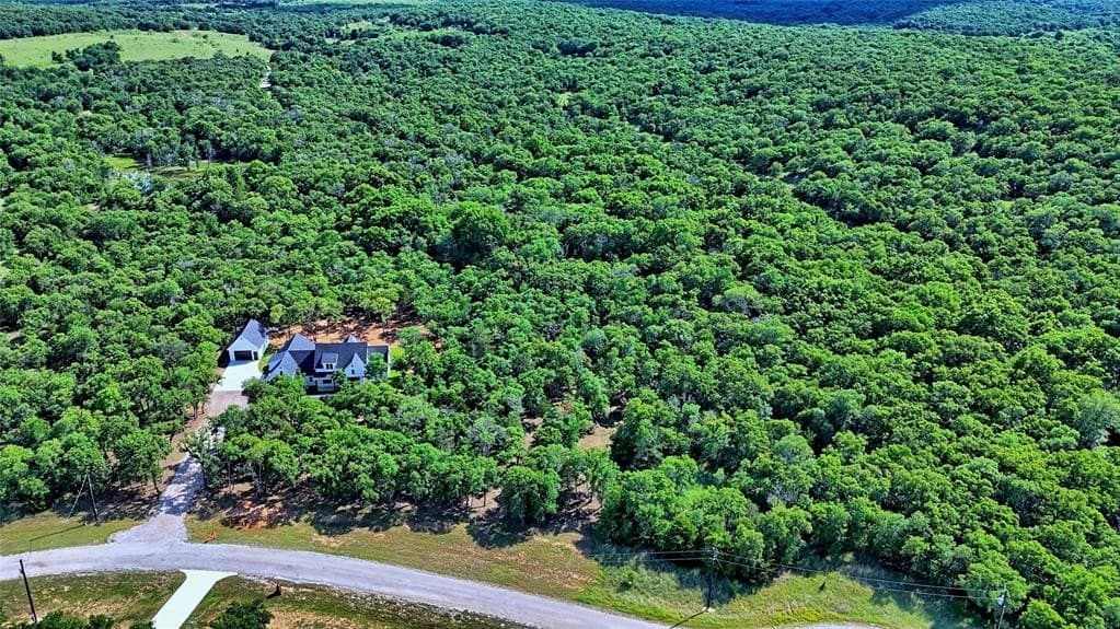 2.01 acres in Montague County gallery image 4
