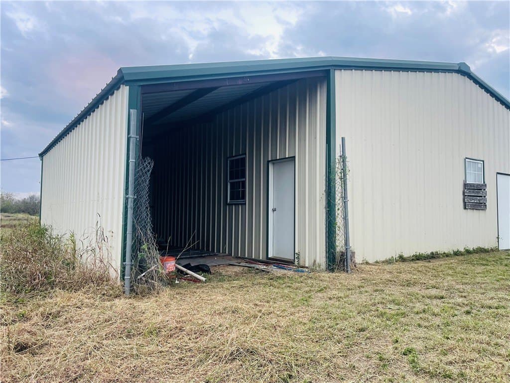 10.09 acres in Jim Wells County - photo 7