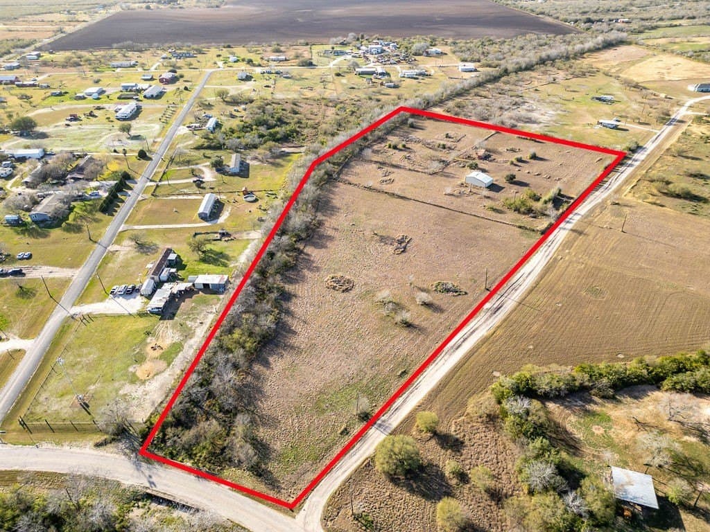 10.09 acres in Jim Wells County gallery image 2