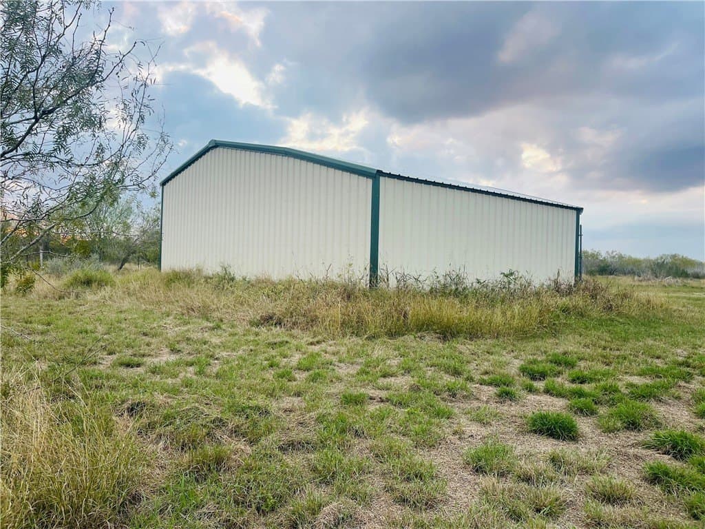 10.09 acres in Jim Wells County - photo 12