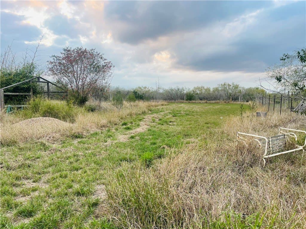 10.09 acres in Jim Wells County - photo 18
