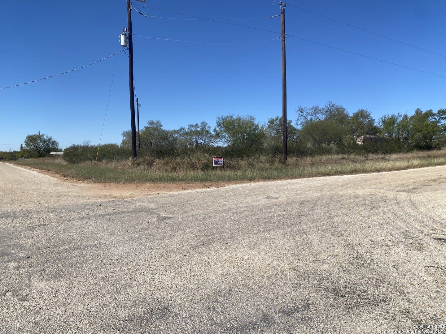 1.23 acres in Frio County gallery image 4