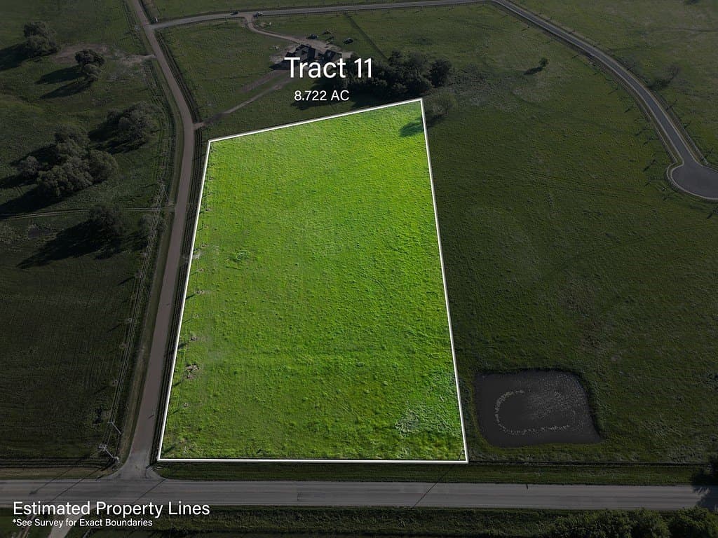 8.72 acres in Fayette County
