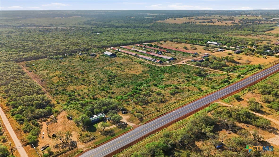 23.5 acres in Gonzales County gallery image 4