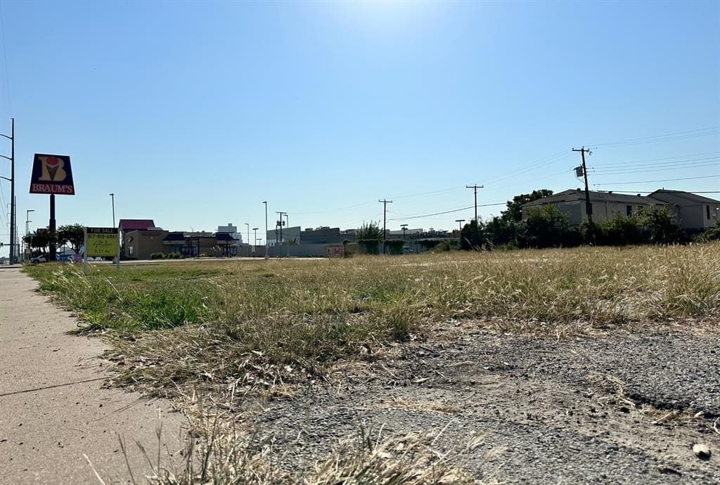 0.53 acres in Tarrant County featured view