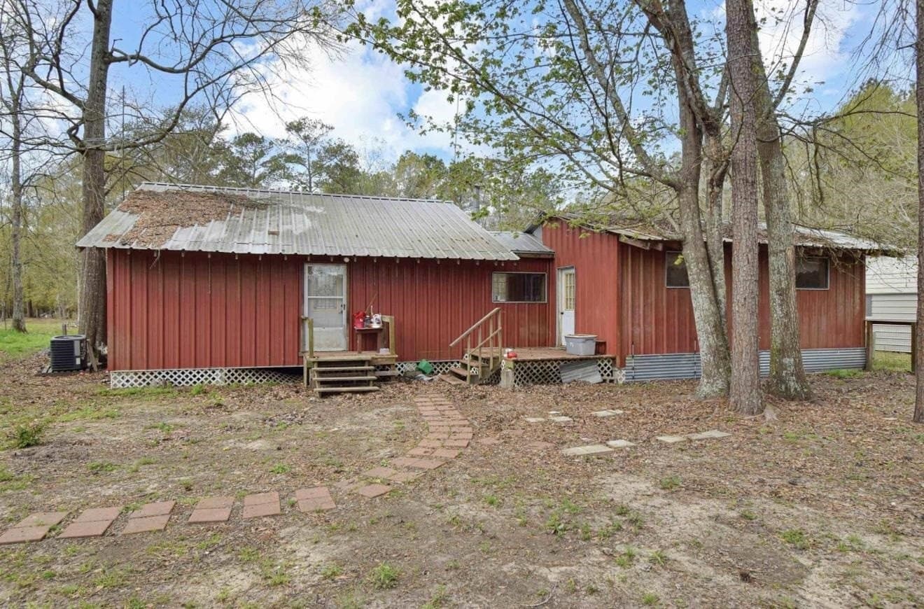 18.98 acres in Tyler County