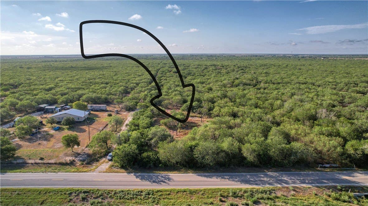 2.5 acres in Nueces County