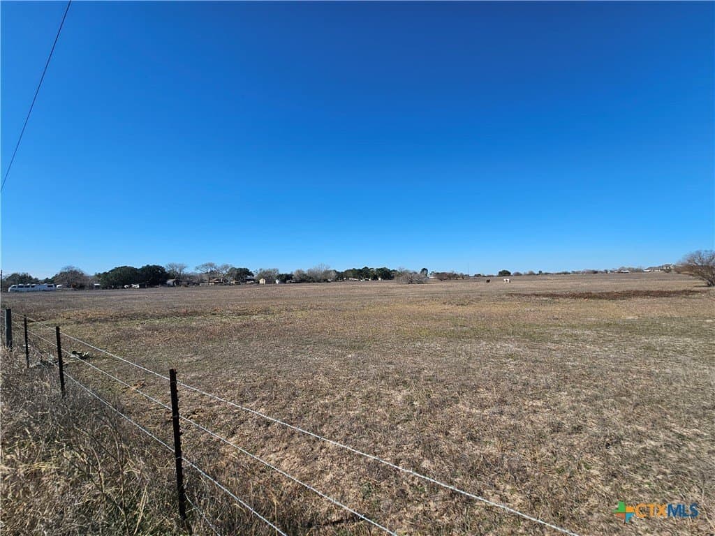 3 acres in Victoria County gallery image 4