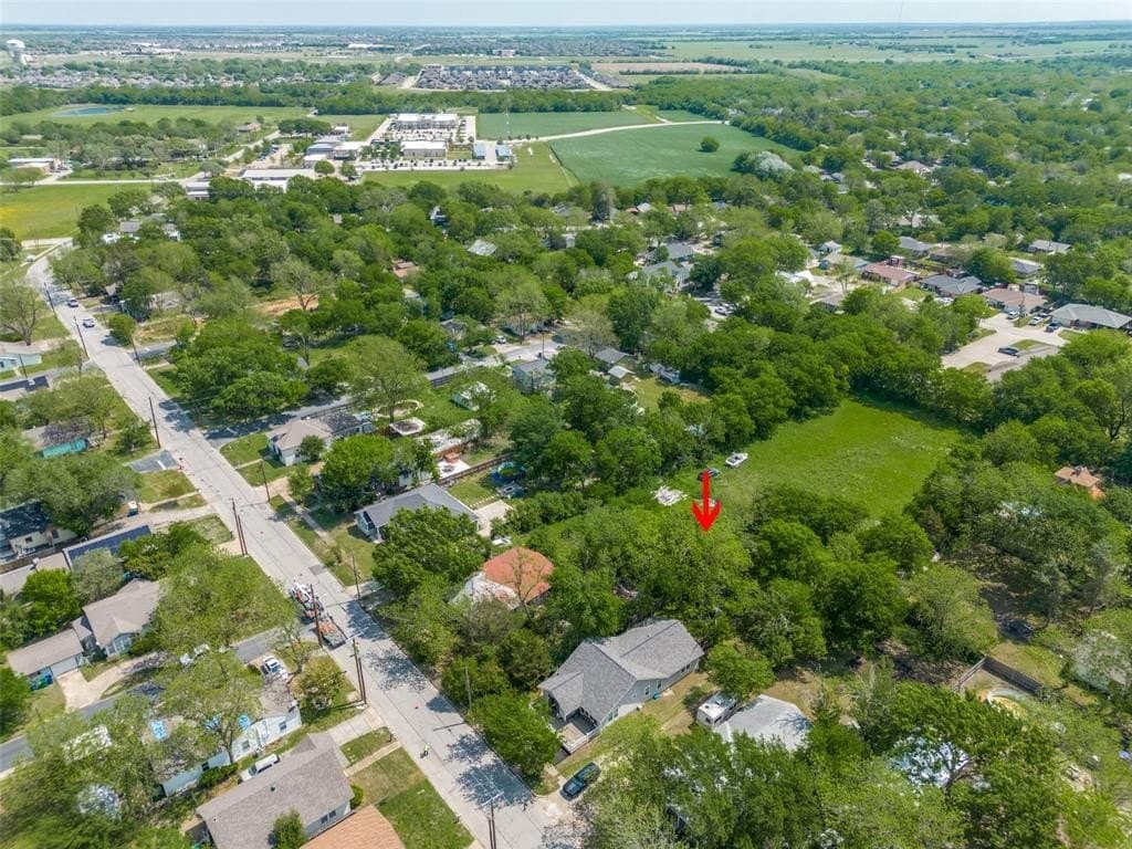 1.29 acres in Ellis County gallery image 4