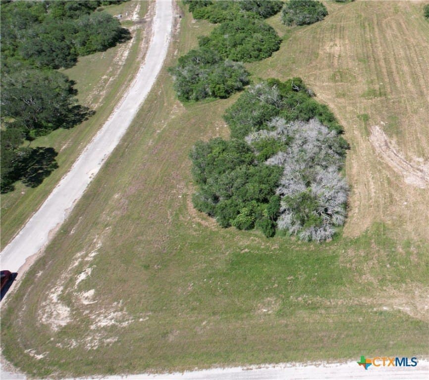 1.29 acres in Calhoun County gallery image 2