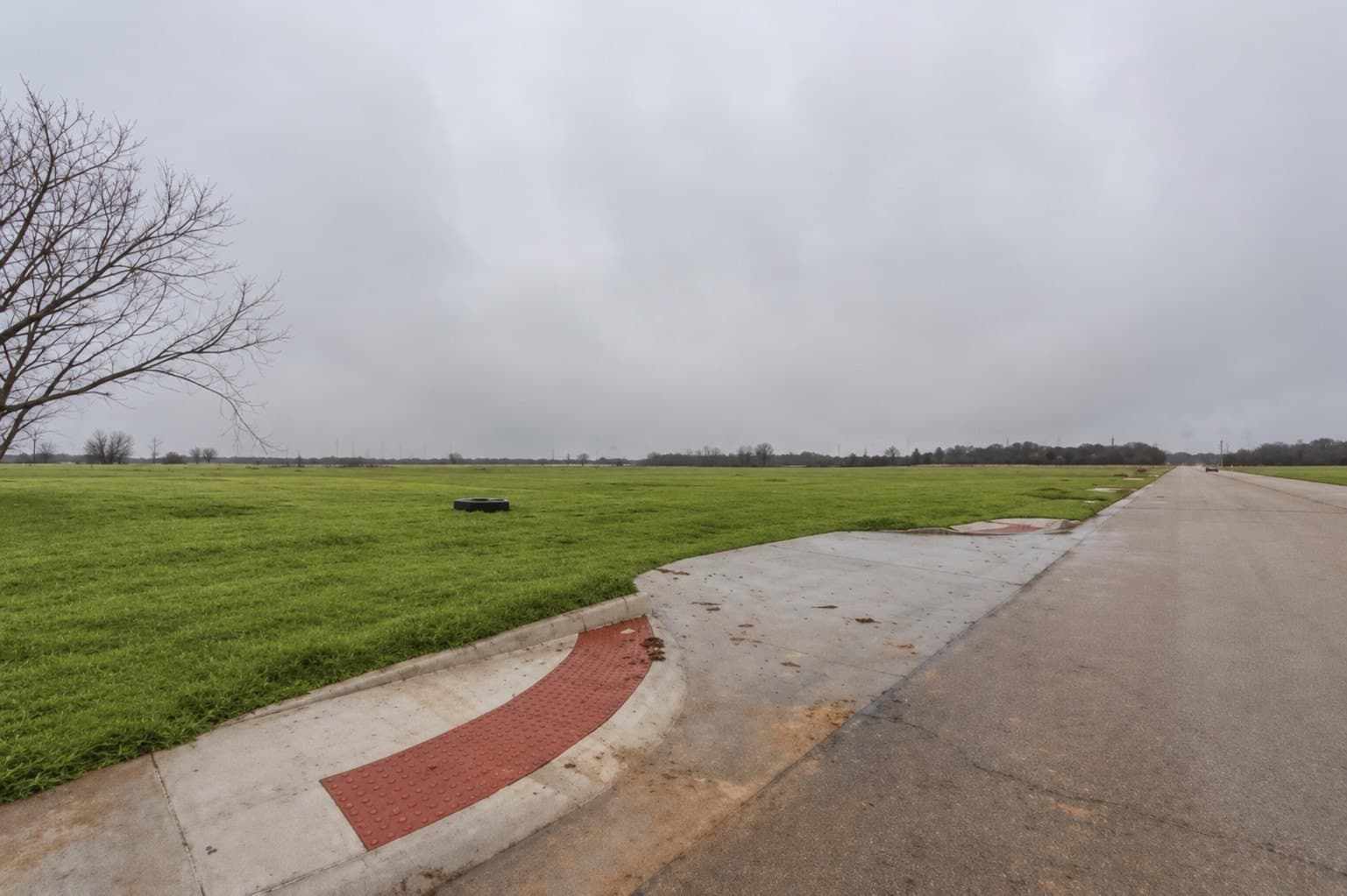 0.69 acres in Hood County