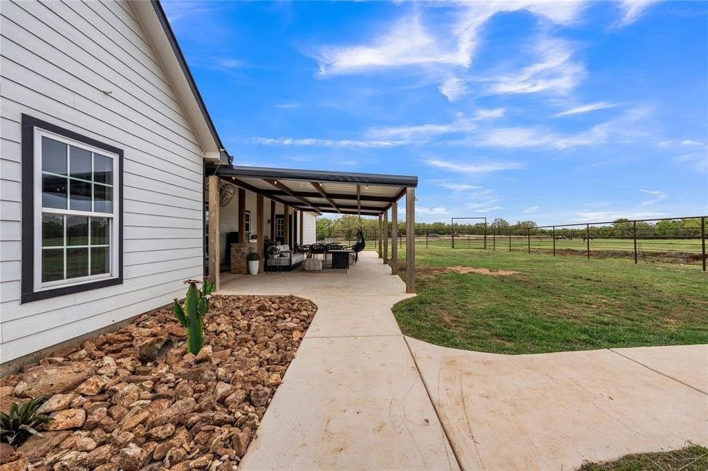 10.01 acres in Wise County gallery image 4